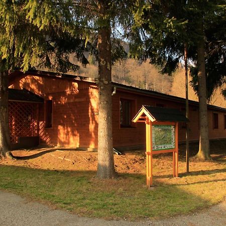 Turisticka Ubytovna Forgac 오라우스키 포자모크 외부 사진